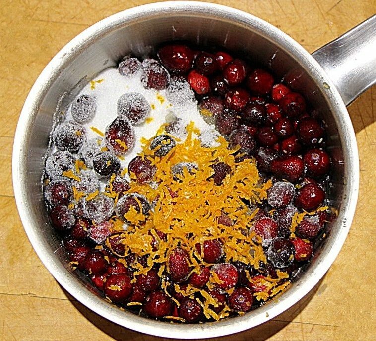 Cranberry sauce mix in a pan