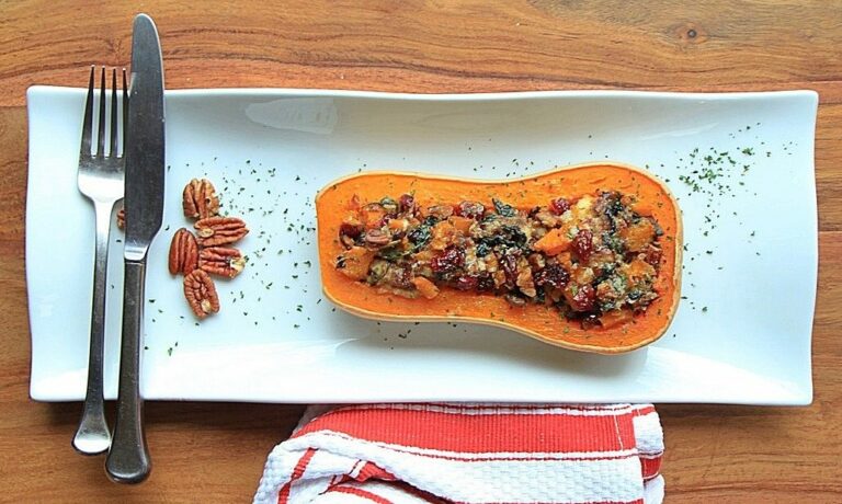 Vegetarian Stuffed Baked Squash