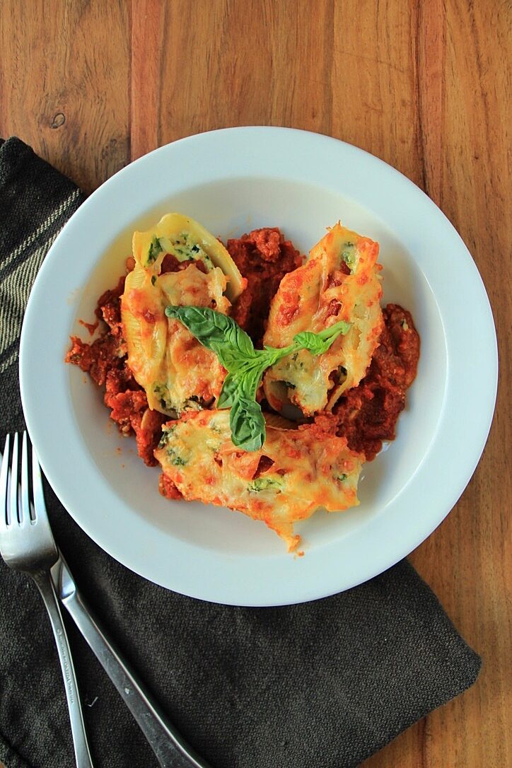Baked ricotta and spinach shell pasta