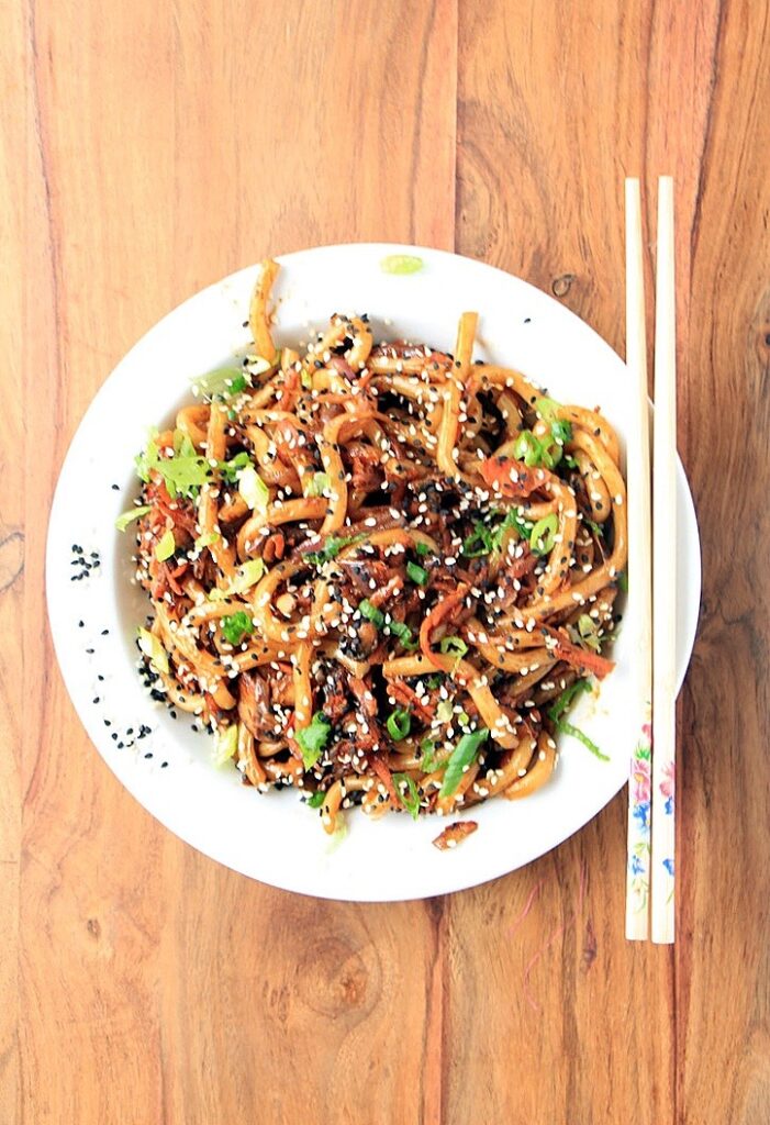 Vegetarian udon noodles