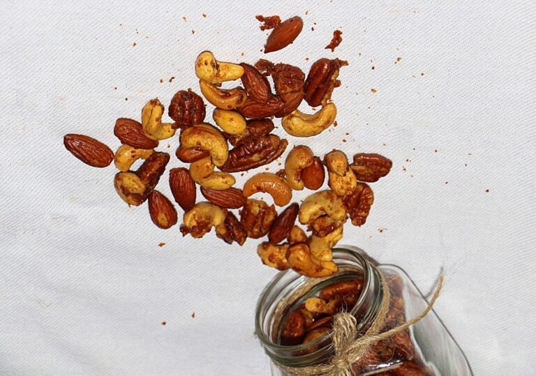 Crunchy Sweet and Spicy Nuts