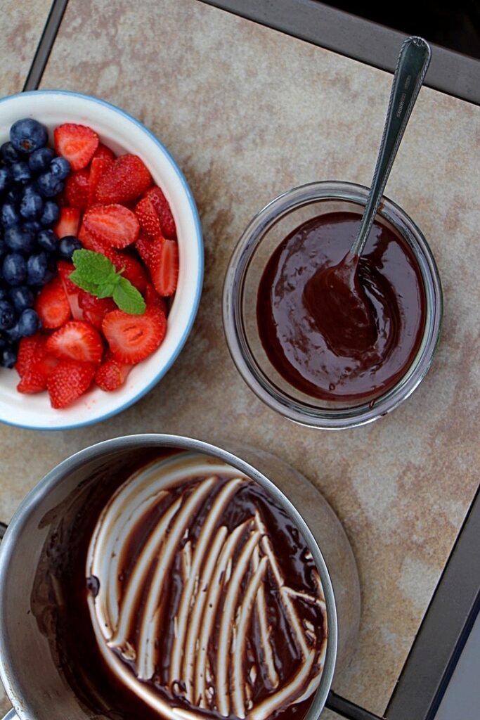 Chocolate sauce