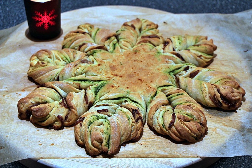 Caramelized onion, ricotta, and chive Christmas star bread