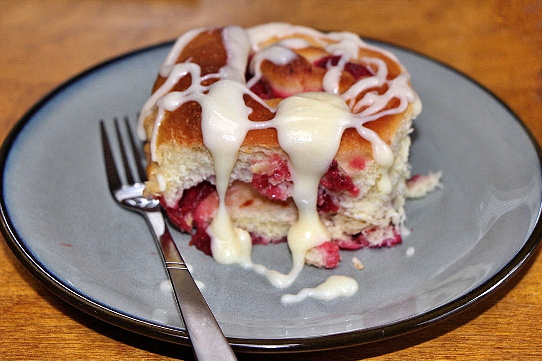 Cranberry Sauce Buns