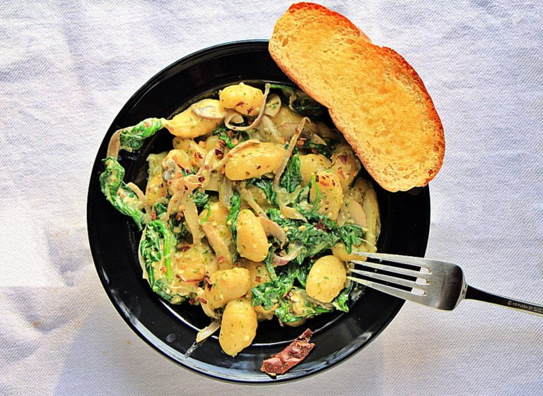 Creamy Pesto Gnocchi with Spinach