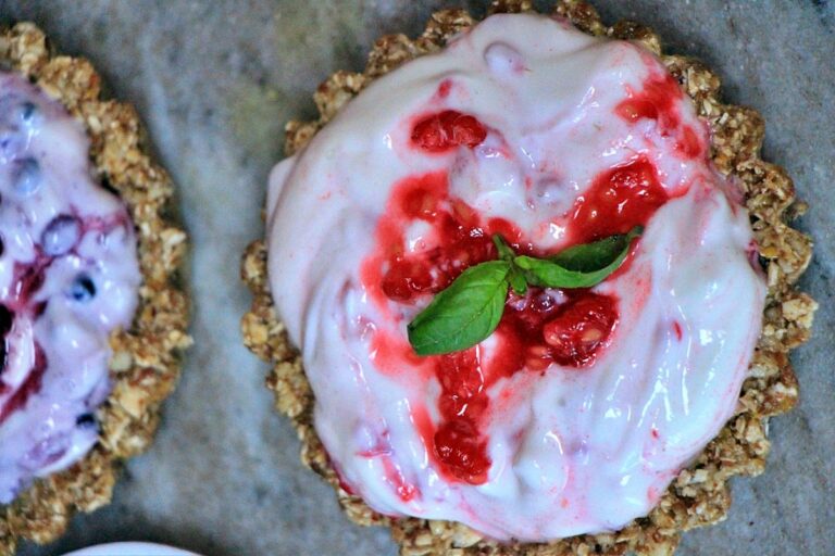 Breakfast Oatmeal Tarts