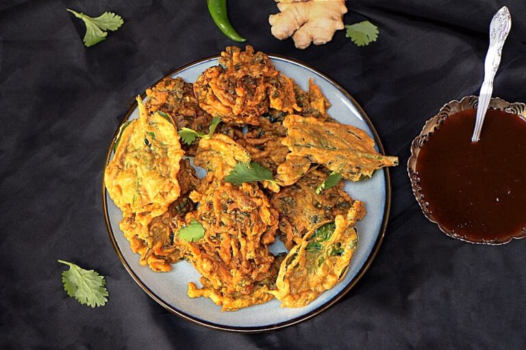Vegetable pakora plate