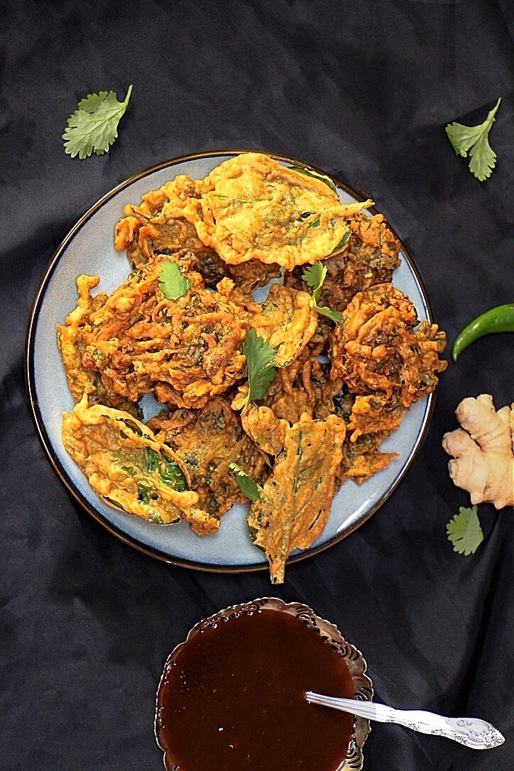 Vegetable pakora plate