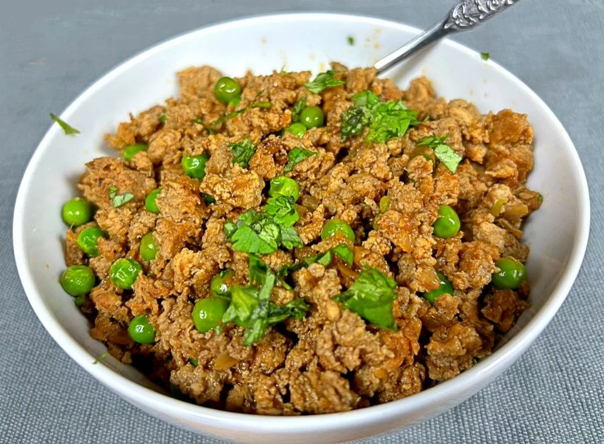 Ground chicken curry