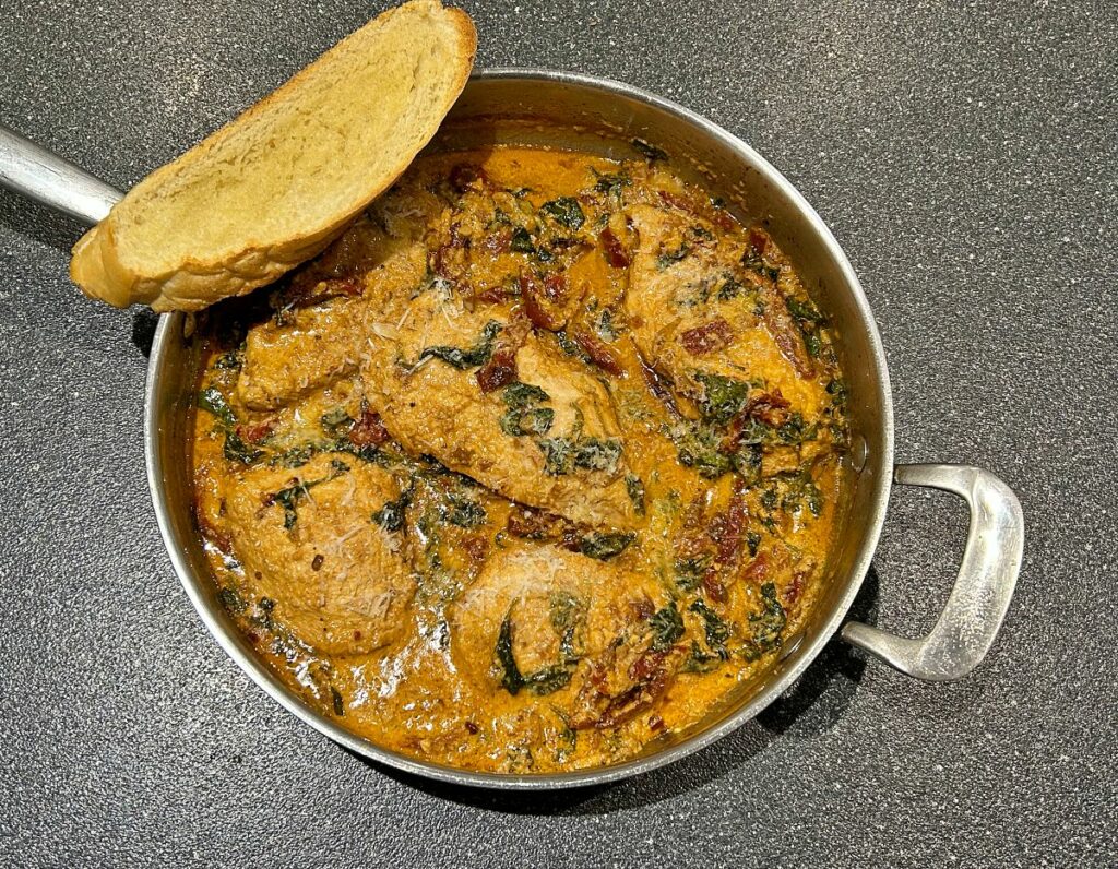 Tuscan chicken with bread