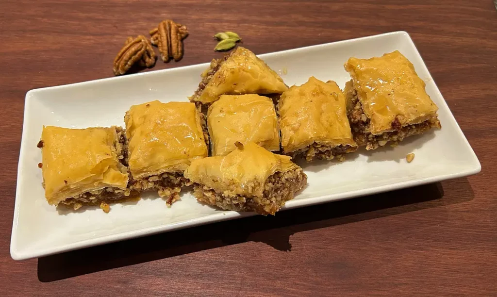 Baklava plate