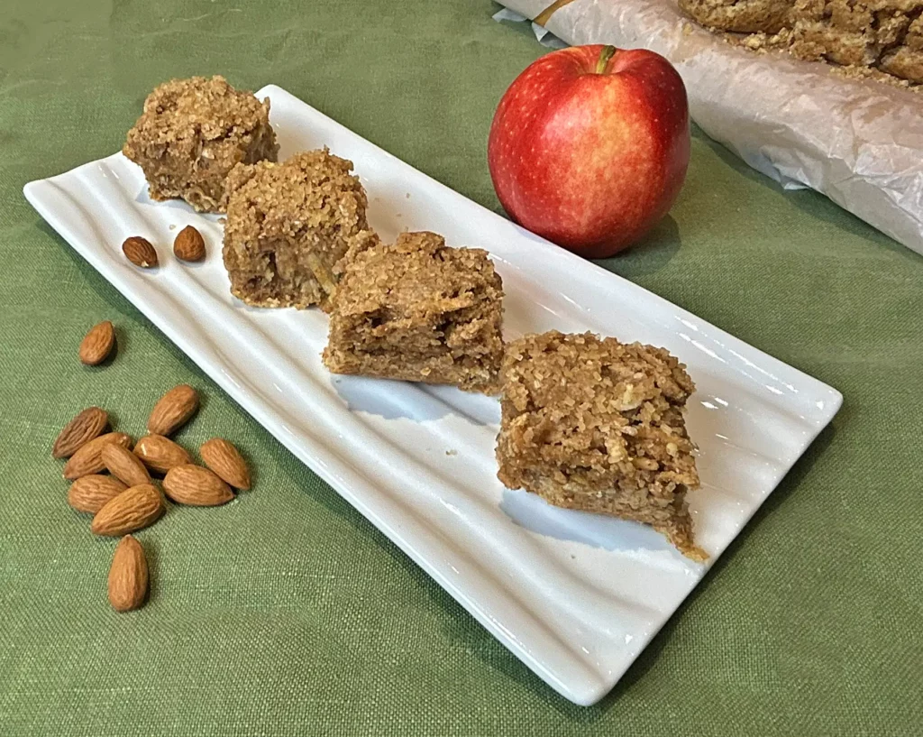 Almond apple crumble squares