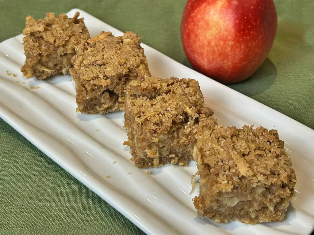 Almond apple crumble squares