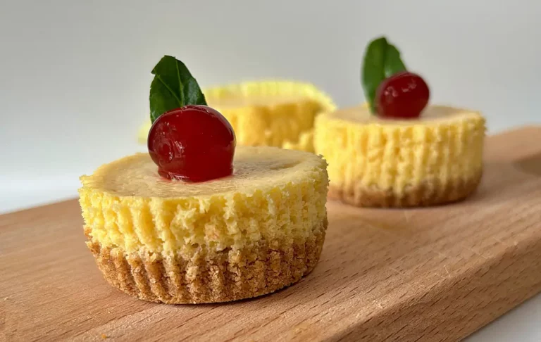 Mini Cheesecakes