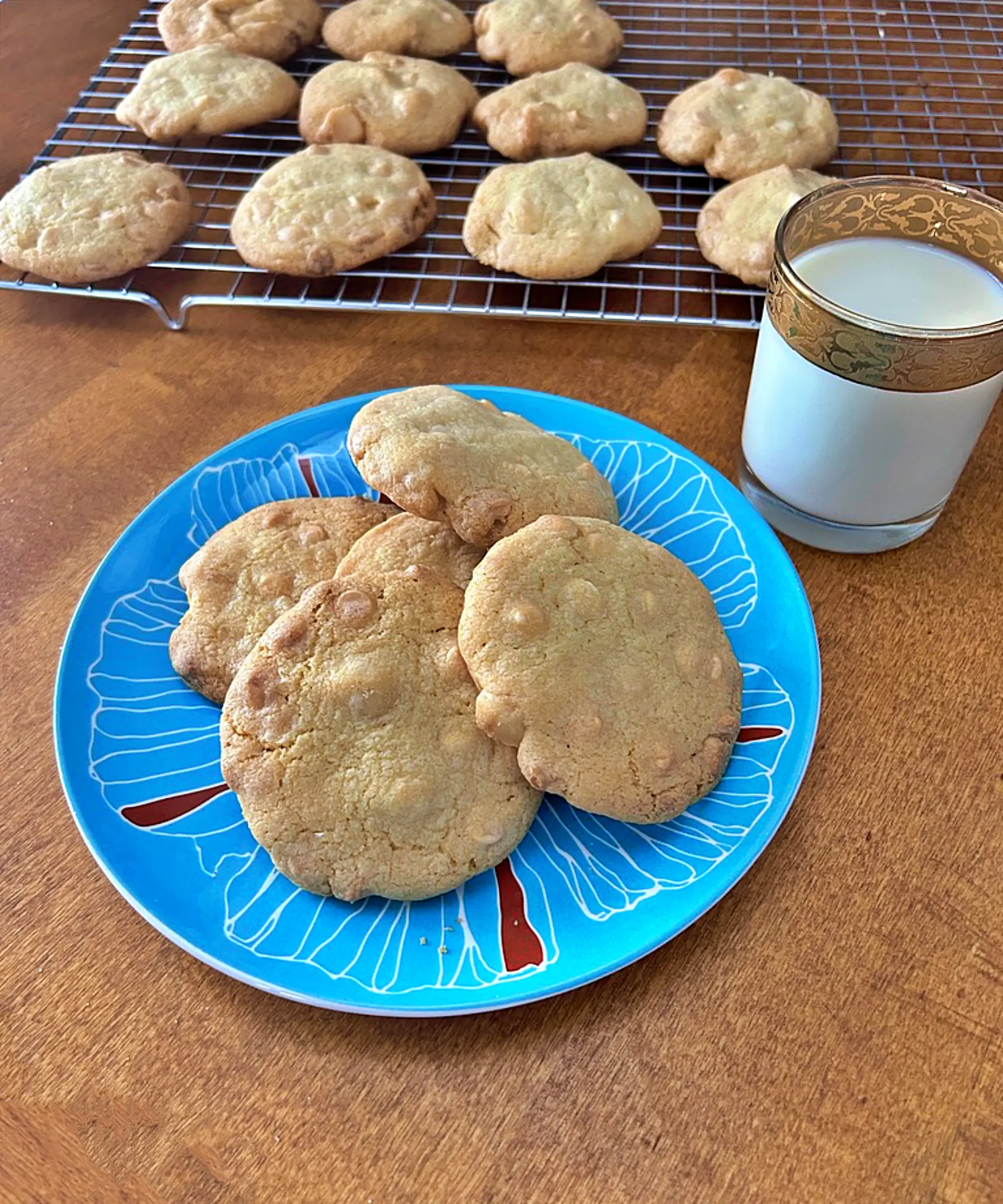 White chocolate chip macadamia nut cookies