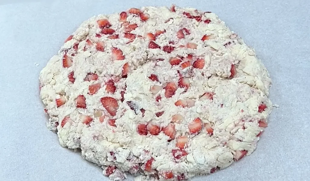 Strawberry scones ready to be bake