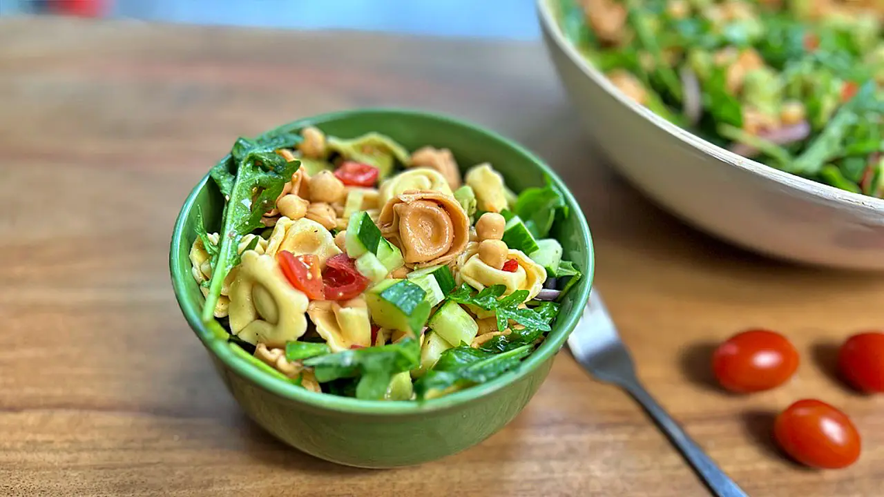 Tortellini salad